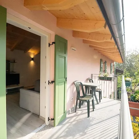Casa Vacanza Da Nonna Elena Vattaro Exterior photo